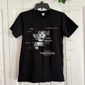 Taylor Swift Reputation Tour Tee